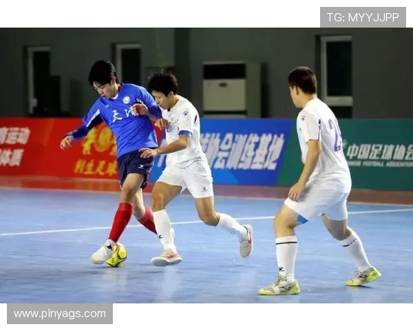 重庆足球队实力飙升创历史新高引发全国关注与热议